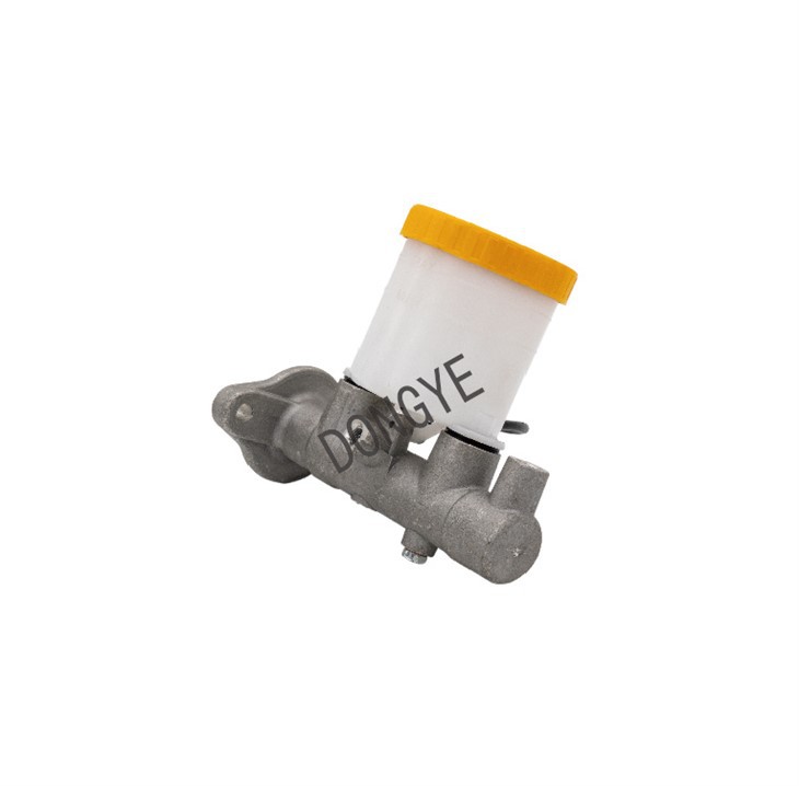 Hard-wearing Auto Brake Master Cylinder 47201-12630 47201-12620 47201-12590 47201-42020 For TOYOT COROLLA high quality